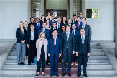 Foreign Minister Lin Chia-lung with Council for Foreign Relations delegation. (Photo: Lin Chia-lung/Facebook)