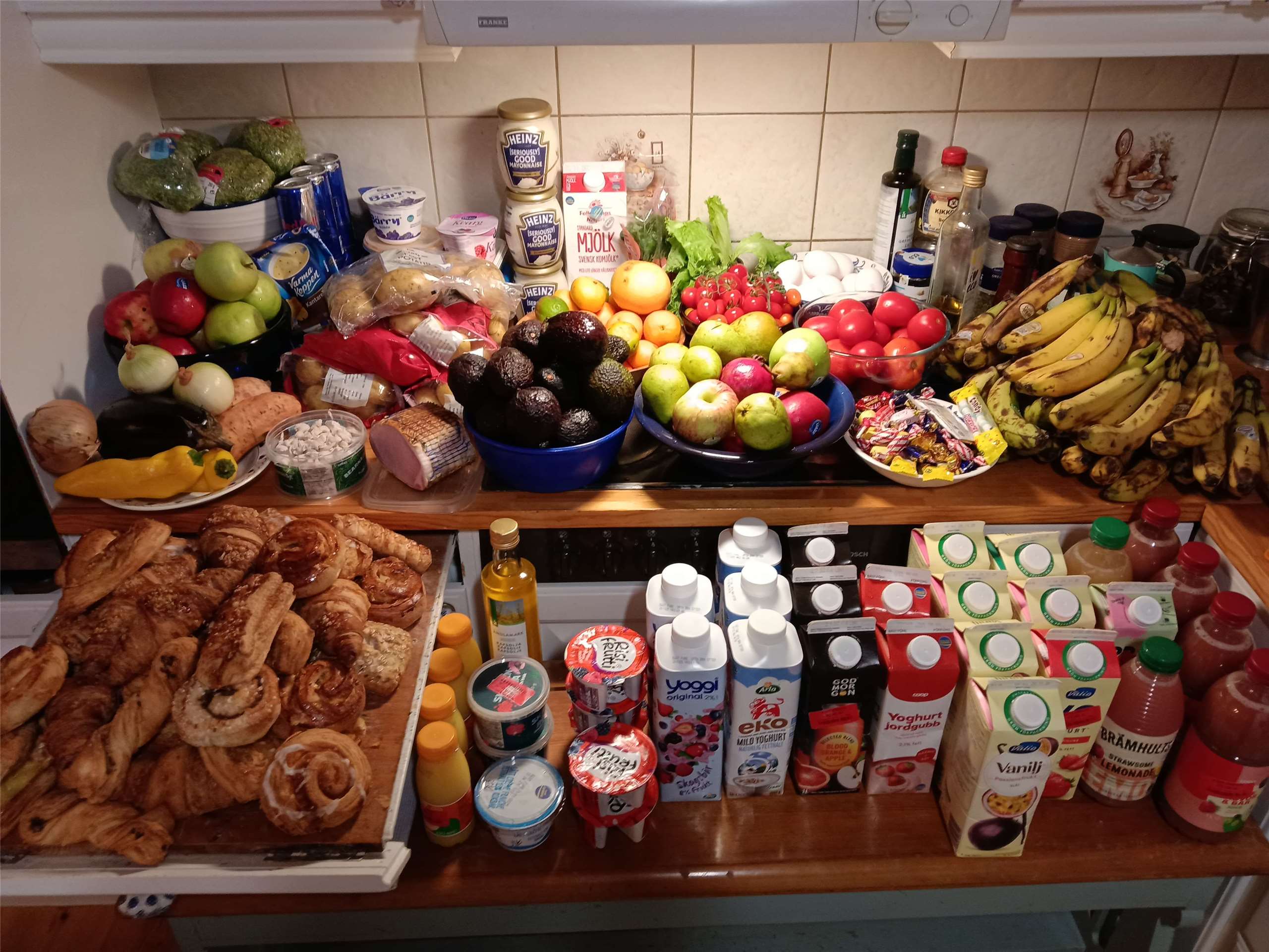 One person's waste, another's weekly shop - produce rescued by Hui Tsyr and her partner Simon during a dumpster dive. (Photo provided by Hui Tsyr)
