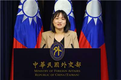 International Cooperation and Development Fund (ICDF) Deputy Secretary General Hsieh Peifen (謝佩芬) delivers a report at a Ministry of Foreign Affairs press conference in Taipei on May 5, 2026. (Rti Photo/James Thompson)