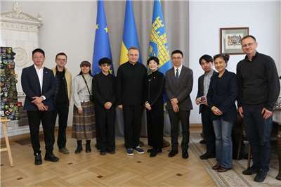 A delegation from Radio Taiwan International met with Lviv Mayor Andriy Sadovyi at the 2026 Lviv Media Forum (LMF). (Photo: Rti)