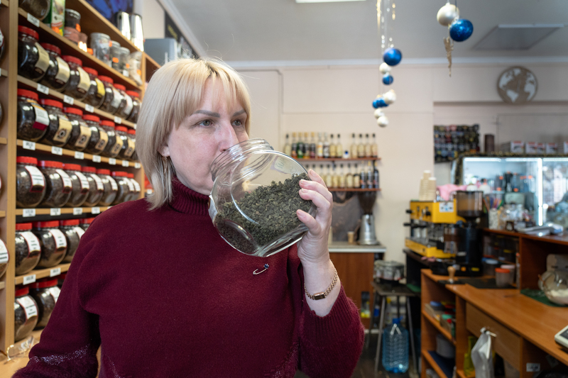 Chinese tea culture takes root in Ukrainian frontline city-News-Radio ...