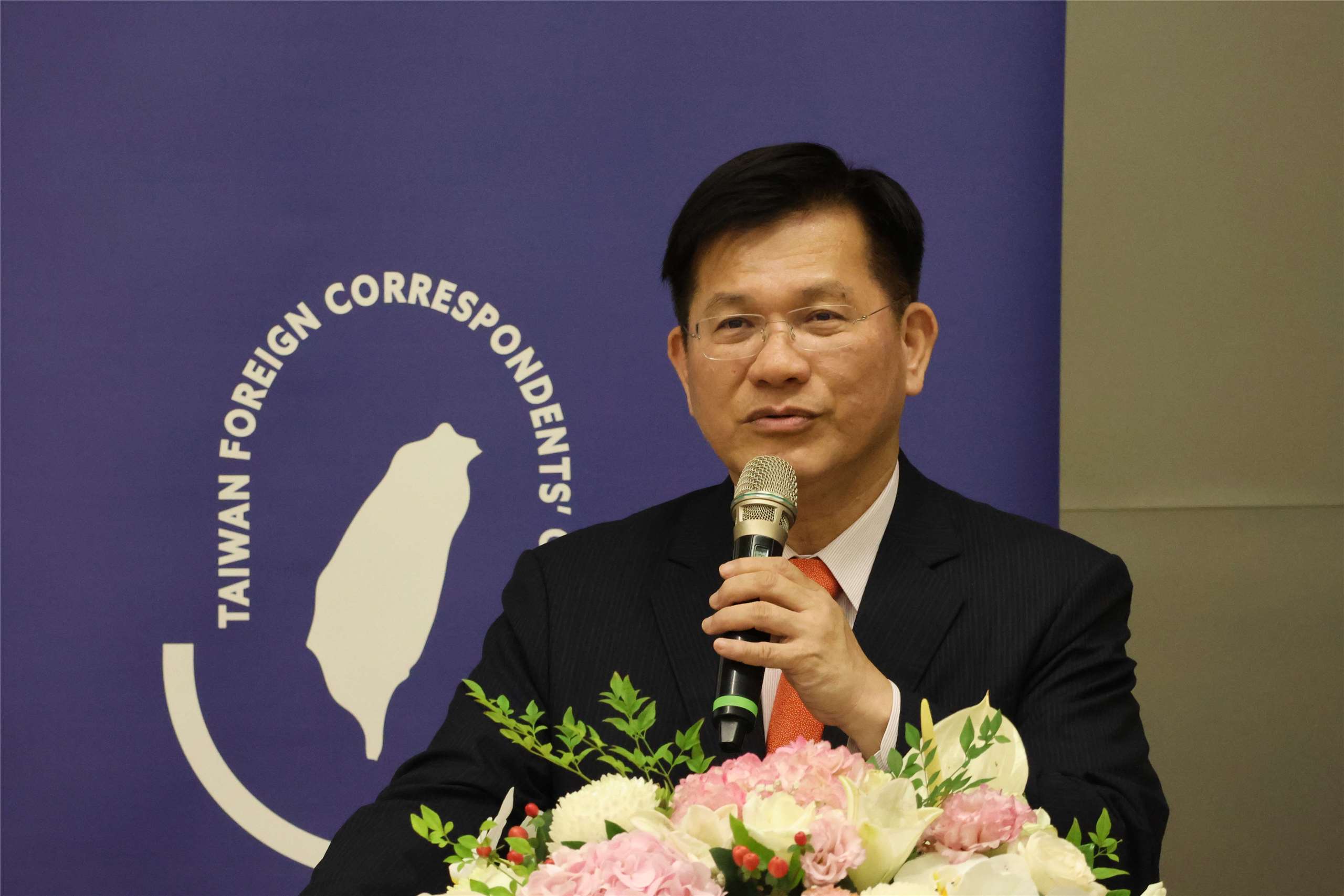 Taiwan Foreign Minister Lin Chia-lung (林佳龍) delivers remarks at a briefing organized by the Taiwan Foreign Correspondents Club (TFCC) in Taipei on June 17, 2026. (Rti Photo/James Thompson)