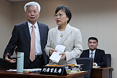 Interior Minister Liu Shyh-fang (center) attends the Internal Administration Committee's continued budget review meeting this Monday, June 29, 2026. (Photo: CNA)