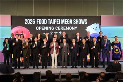 Organizers and distinguished guests pose for a group photograph at the Food Taipei Mega Shows 2026 opening ceremony on June 24, 2026. (Rti Photo/James Thompson)