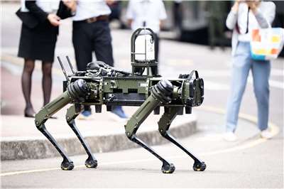 National Chung-Shan Institute of Science & Technology (NCSIST) showcased robot dogs on Tuesday. (Photo: Rti)