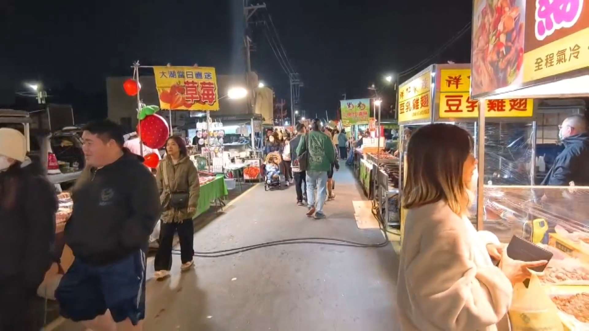 Night market in Kaohsiung. (Photo: Rti)