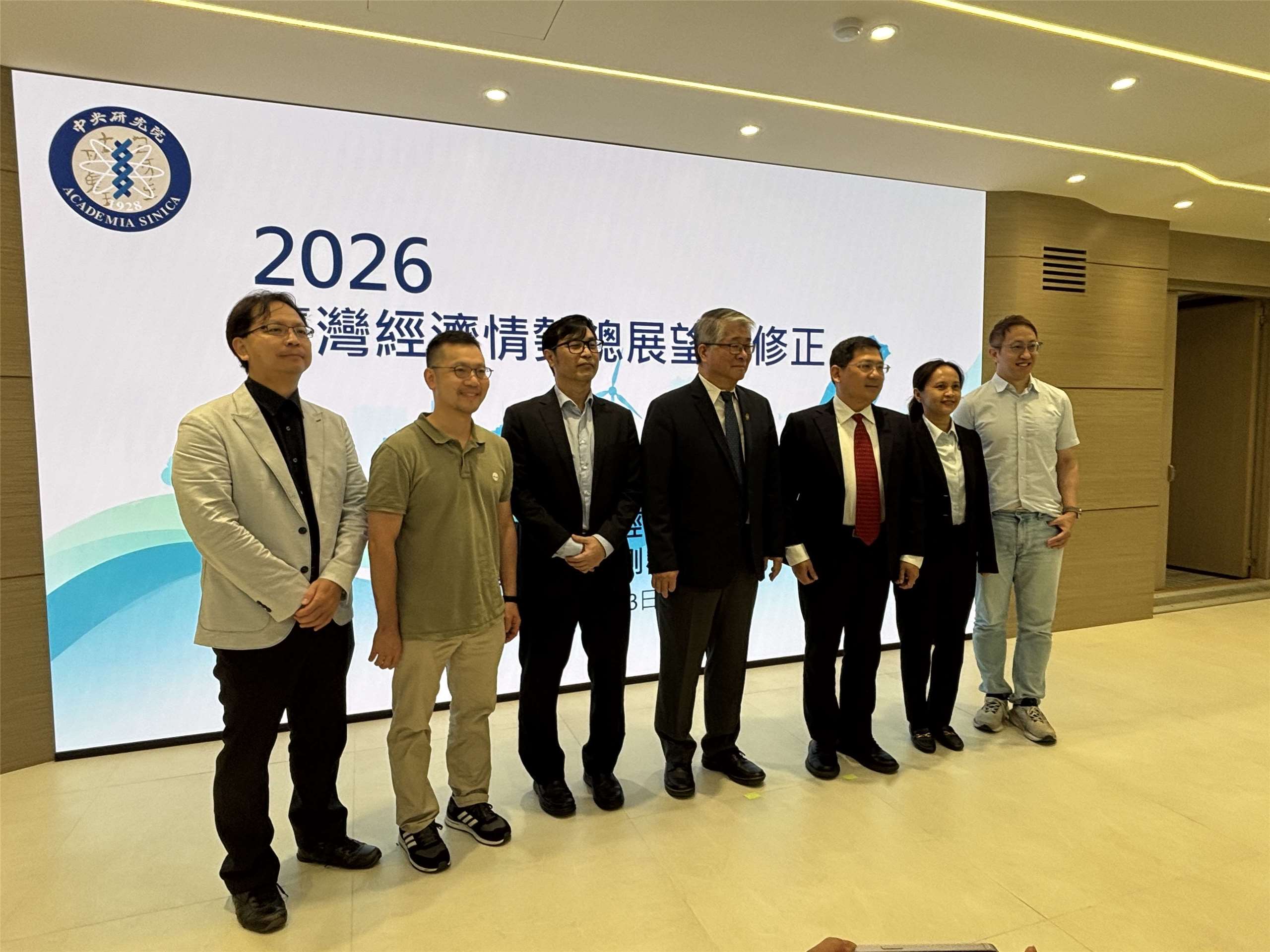 The Institute of Economics at Academia Sinica, significantly revised its 2026 economic growth forecast for Taiwan to 10.16% on the 13th, a 6.45 percentage point increase from the 3.71% forecast at the end of 2025. (Photo: Rti)
