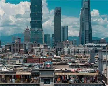 The picture shows Taipei City.  The United States has now replaced China as Taiwan’s largest trading partner.