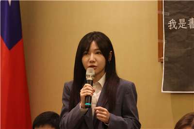 Wu also urged the public to support Taiwan’s cultural workers and publishing industry, warning that without bookstores, booksellers, and a supportive environment for writers, access to quality books and cultural content would suffer. (Rti Photo/James Thompson)