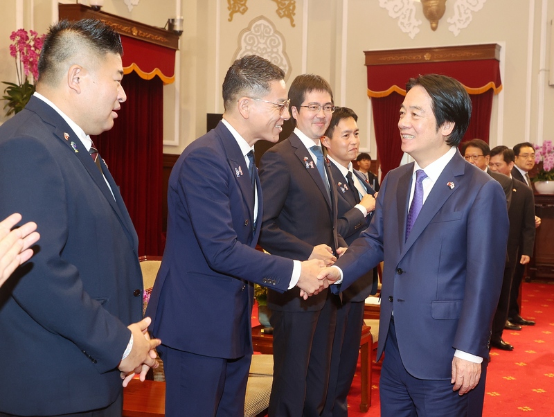 President Lai Ching-te meeting a Liberal Democratic Party Youth Division delegation on August 4. (Photo: CNA)