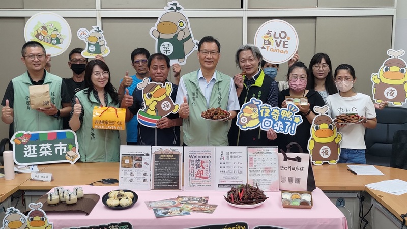 The Tainan City Government is promoting a foreign language-friendly project for tourists, using multilingual information resources such as English, Japanese, and Korean to reduce barriers for foreign visitors. (Photo: CNA)