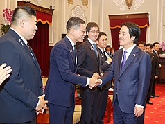 President Lai Ching-te meeting a Liberal Democratic Party Youth Division delegation on August 4. (Photo: CNA)