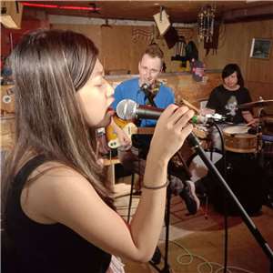 Rti's very own Taiwan Grooves host, Fil Leskovsky, goes all in on his musical journey in Taiwan! Find out what it's like to set up a band in a place far from home. (Photo: Fil Leskovsky)