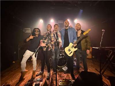 Members of the band Alexiswhirl