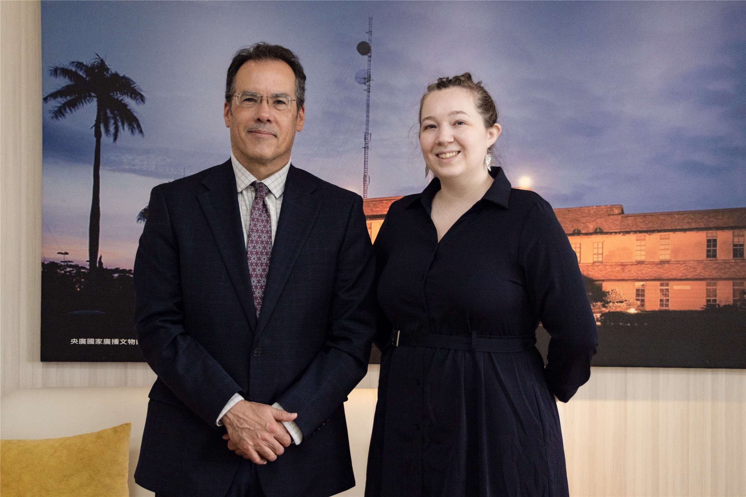Christopher Walker, Vice President, Center for European Policy Analysis (left) visiting us in Rti! (Photo: Rti)