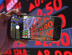 Taiwan stock market hit a new intraday high, reaching 48,601 points on Tuesday. (Photo: CNA)
