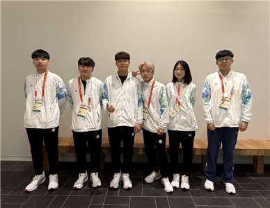 Taiwan's esports players won bronze at the Asian Games. (Photo: Chinese Taipei Olympic Committee)