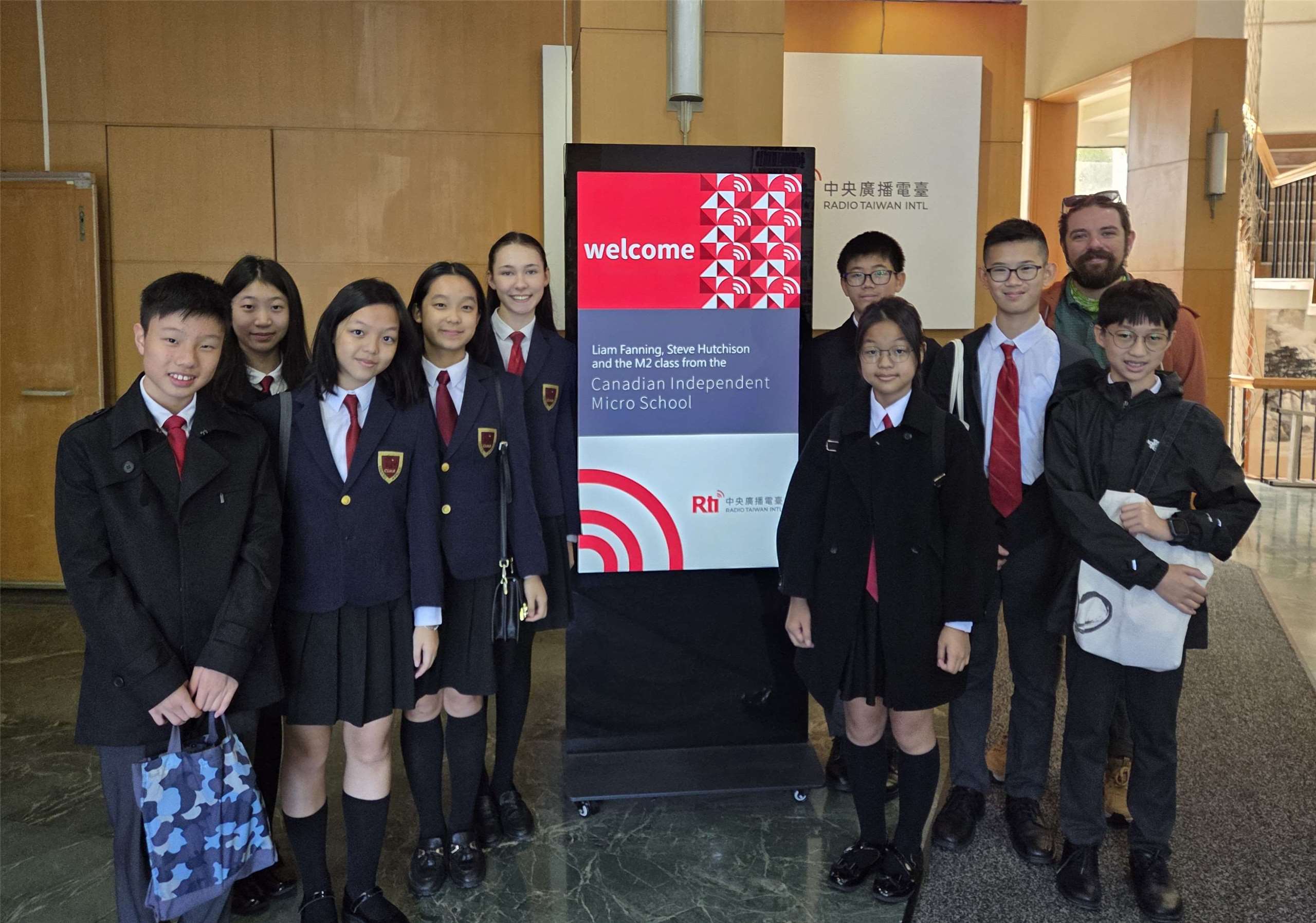 Students from the Canadian Independent Micro School's M2 class (and M1!) here at Rti! (Photo: Rti)