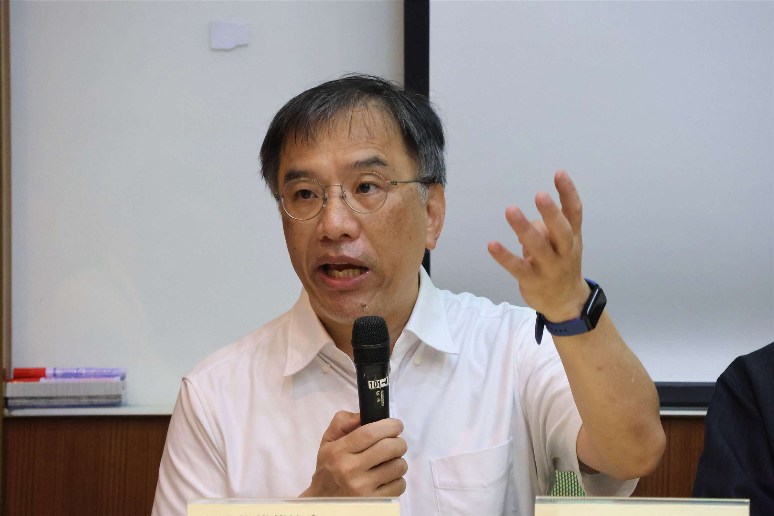 Taiwan Youth Generation Exchange Association Chairperson Chen Li-fu speaks at a press conference on the Cairo Declaration and Taiwan’s sovereignty at the Legislative Yuan in Taipei on August 27, 2026. (Rti Photo/James Thompson)