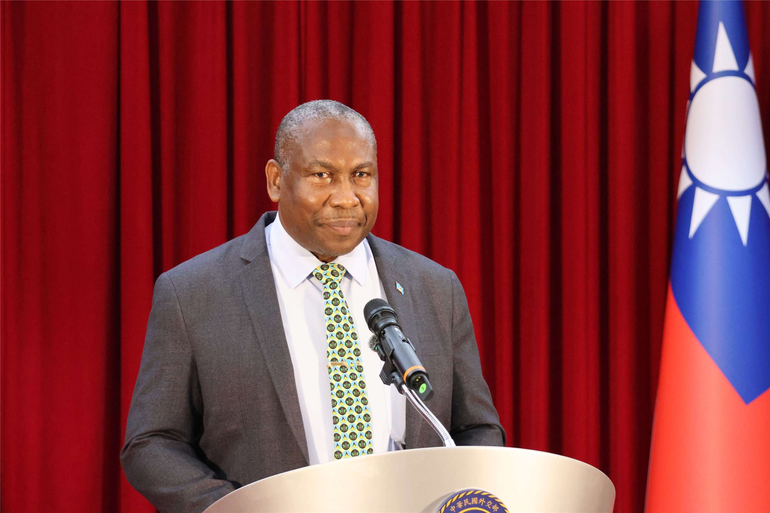 Saint Lucia Ambassador to Taiwan Robert Kennedy Lewis speaks at a send-off ceremony for youth ambassadors in Taipei on August 12, 2026. (Rti Photo/James Thompson)