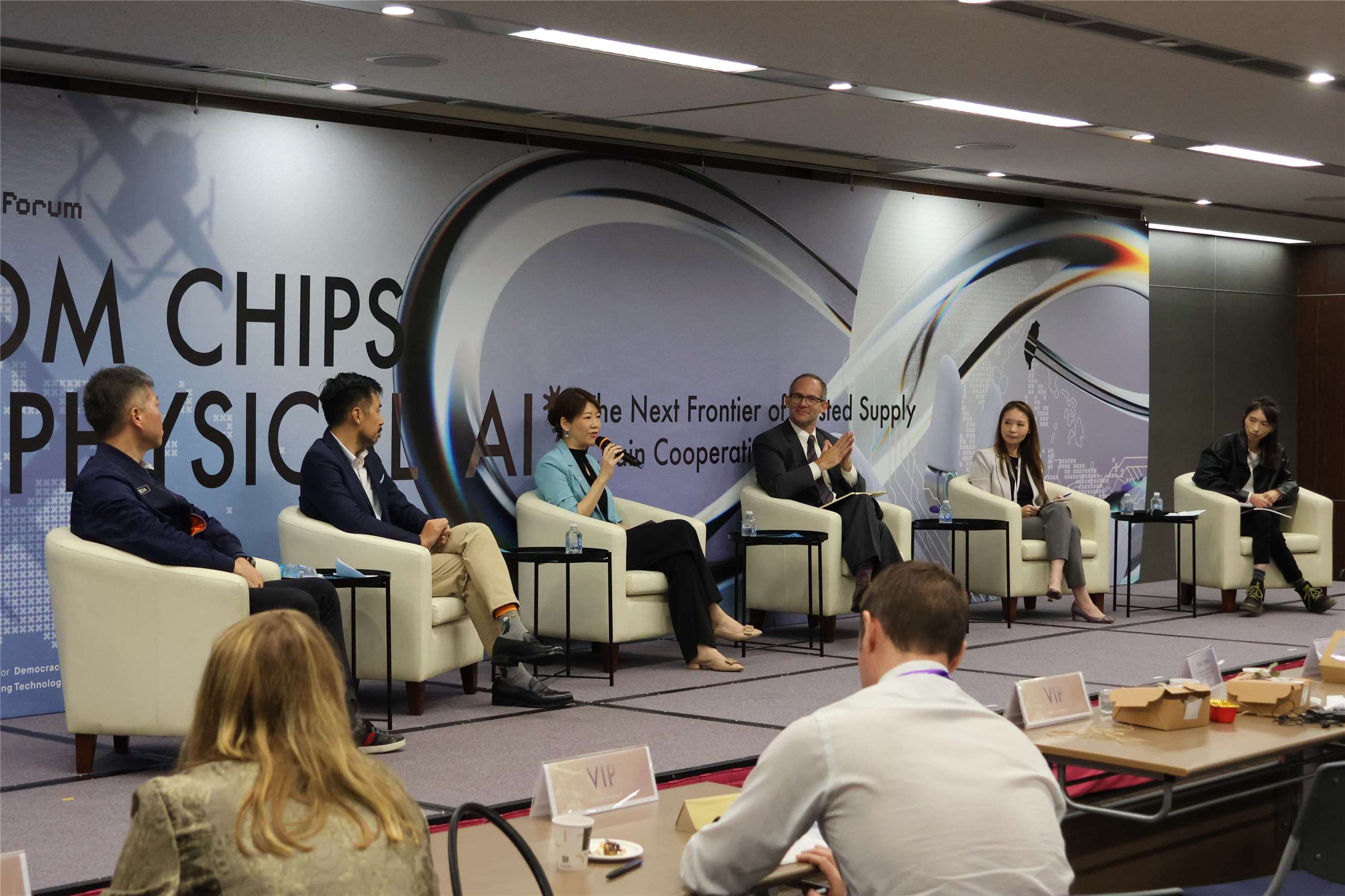 Speakers discuss Taiwan’s drone industry and trusted supply chains at a forum held by DSET on the sidelines of SEMICON Taiwan 2026 on September 3, 2026. (Rti Photo/James Thompson)