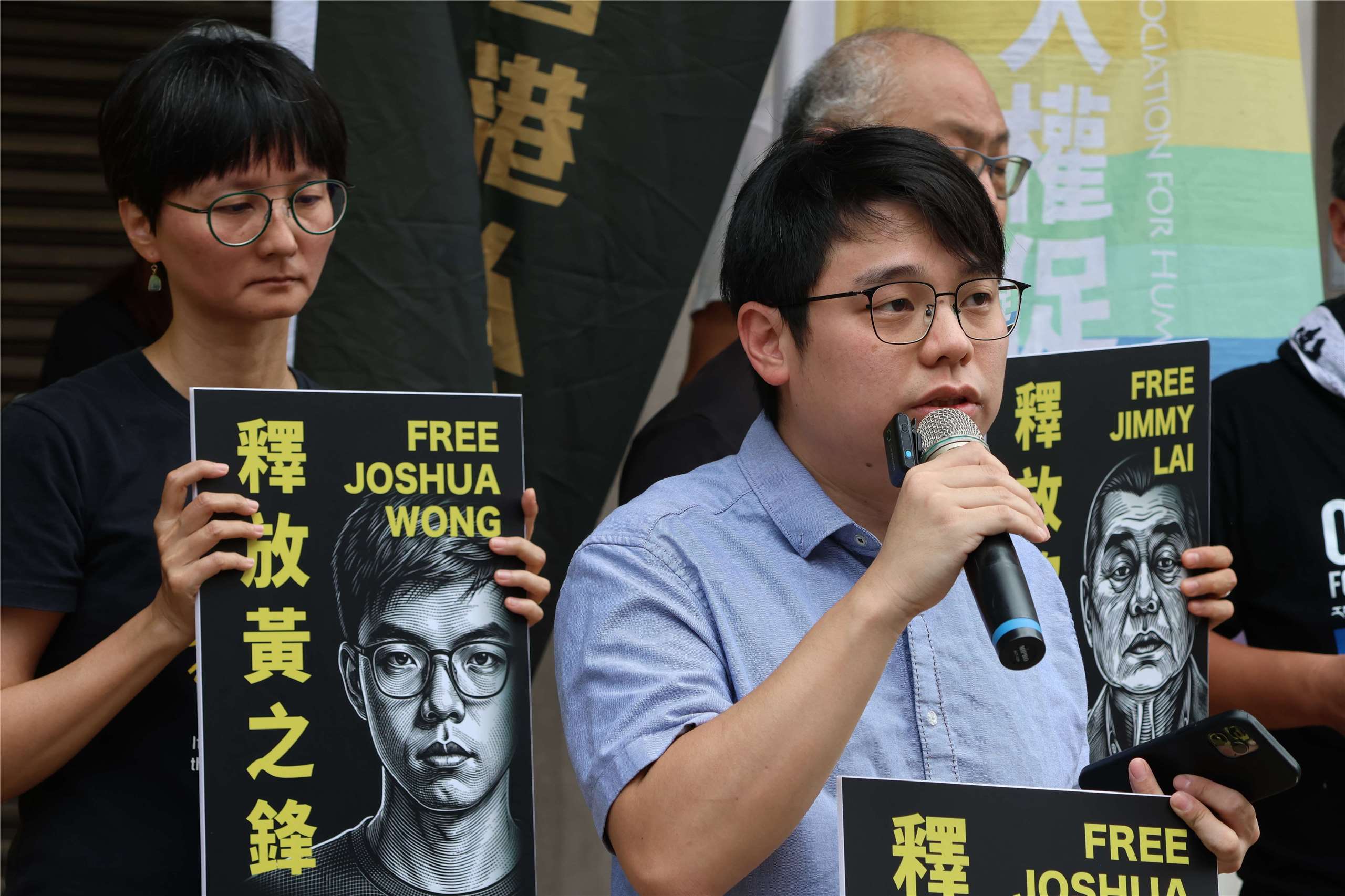 Former Hong Kong district councilor Leos Lee speaks at a press conference supporting jailed democracy activist Joshua Wong in Taipei on September 2, 2026. (Rti Photo/James Thompson)