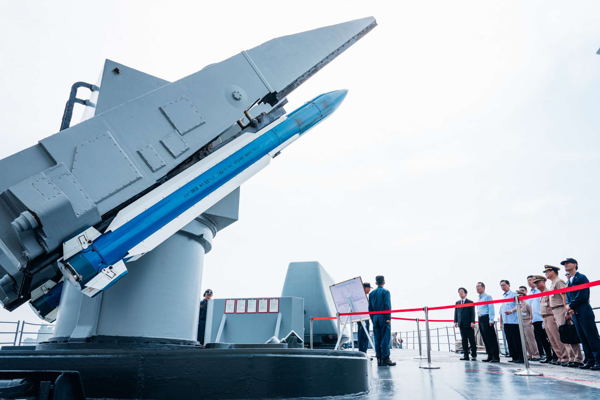 Lai Ching-te hoy en Kaohsiung para asistir al ejercicio militar Hai Chiang (Foto: Oficina Presidencial)