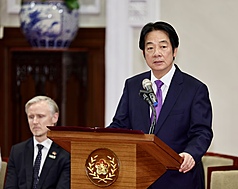 Lai Ching-te se dirige a miembros del Club Formosa de Europa (Foto: CNA)