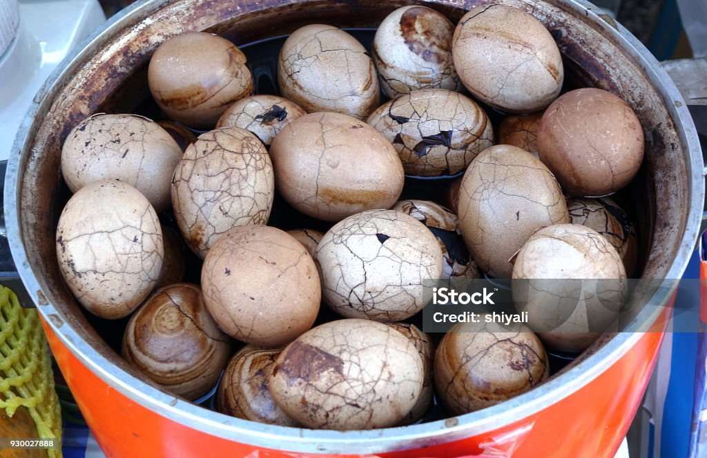 "Los huevos de té del jefe de la comisaría", una delicia que supo hacerse marca registrada.(Foto: Pixabay)