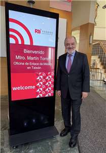 El ministro Martín Torres en Rti. (Foto: Rti)