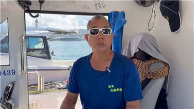 Wang Ming-hsiang (王銘祥), conocido cariñosamente como el “abuelo de las sepias”. (Foto: captura de vídeo)