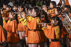 Las Diablesas Naranjas de Kioto en Ximending, Taipéi (Foto: CNA)