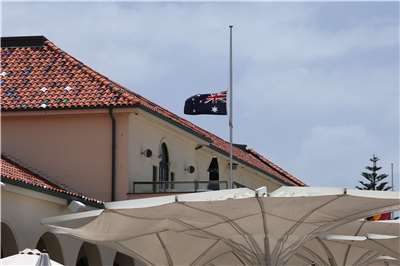 Banderas a media asta en Australia por el atentado de Bondi Beach (Foto: AFP)