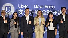 Presentación del nuevo servicio de Uber y Uber Eats “Cuentas Uber para mayores” (Foto: CNA)