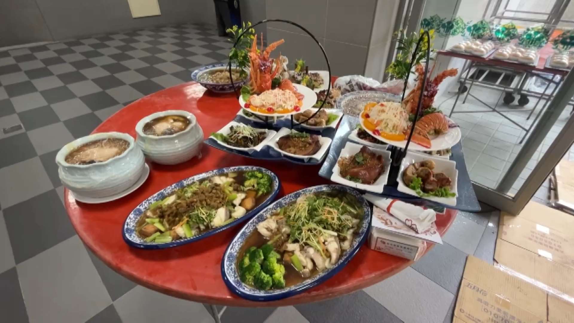 Algunos de los platos que se servirán en el banquete popular tradicional de Tainan (Foto: captura de vídeo)