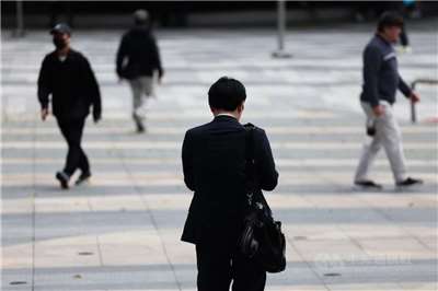 El salario regular mensual promedio llegó a 47 884 dólares taiwaneses (Foto: archivo CNA)