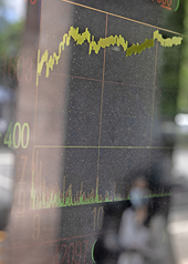La IA sigue disparando el optimismo en la Bolsa de Taipéi a niveles anómalos (Foto: CNA)