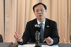 Shi Chung-liang, ministro de Salud y Bienestar Social (Foto: CNA)