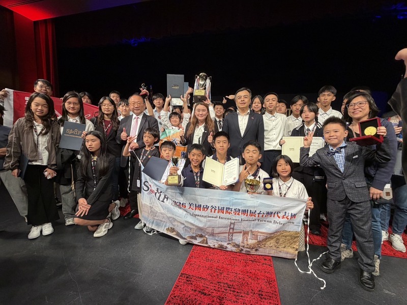 Participantes taiwaneses en la Feria Internacional de Inventos de Silicon Valley (Foto. CNA)
