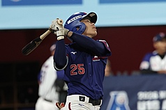El bateador taiwanés Hu Chen-jui (胡辰睿) tuvo un desempeño destacado en la fase de grupos del Campeonato Asiático de Béisbol Sub-18. (Foto: CNA)