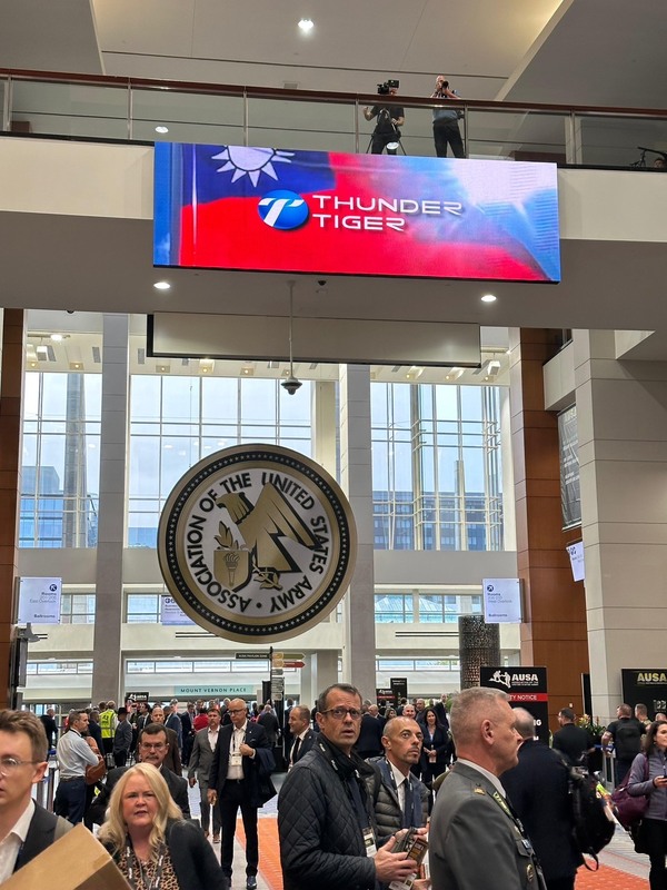Taïwan est présent à la réunion et exposition 2025 de l'Association de l'armée de terre américaine (AUSA) à Washington à travers l'entreprise Thunder Tiger (photo : CNA)