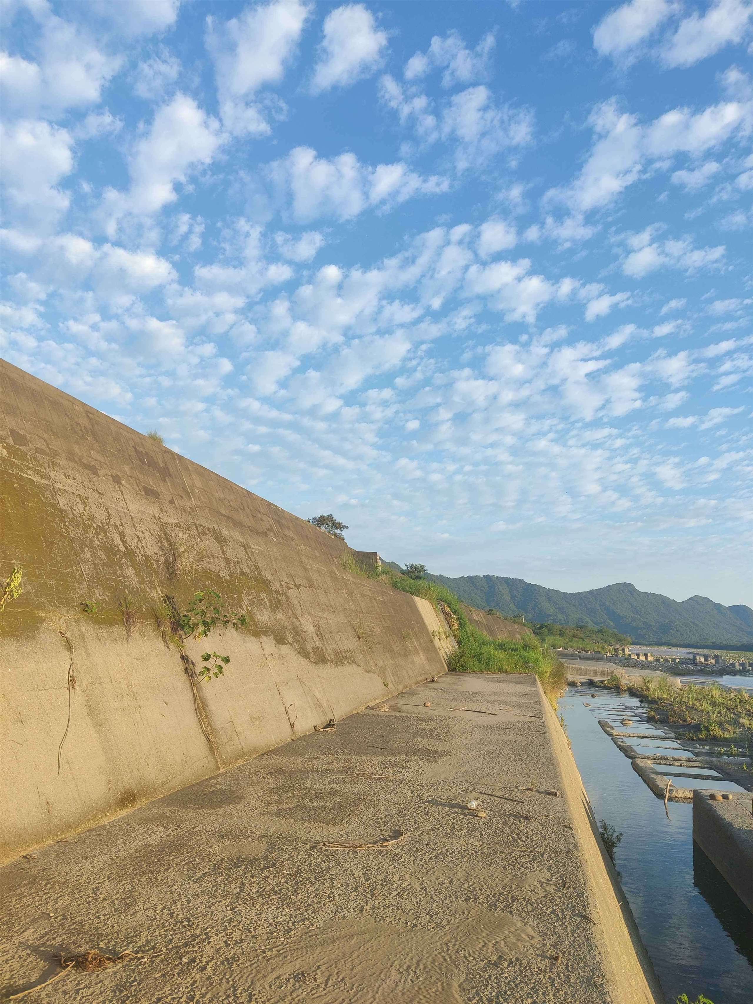 Digue de la rivière Nanzixian, en amont de la rivière Kaoping, dans le sud de Taïwan (photo : Grégoire Ramé) 