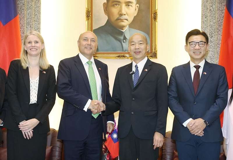 La  délégation du Parti conservateur britannique reçue par le président du Parlement Han Kuo-yu (Image : CNA)