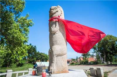 Une statue sur l'archipel de Kinmen, haut lieu du tourisme de Taïwan (Image : Site internet du Bureau du tourisme de Kinmen)