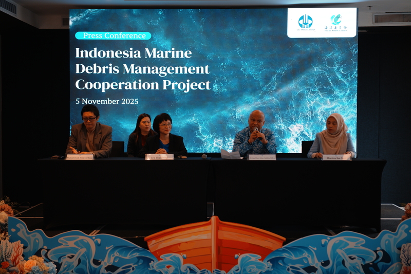 Lancement d'une coopération entre la Commission ministérielle taïwanaise des affaires océaniques et le think-tank indonésien Habibie Center pour lutter contre la pollution en mer (photo : CNA)