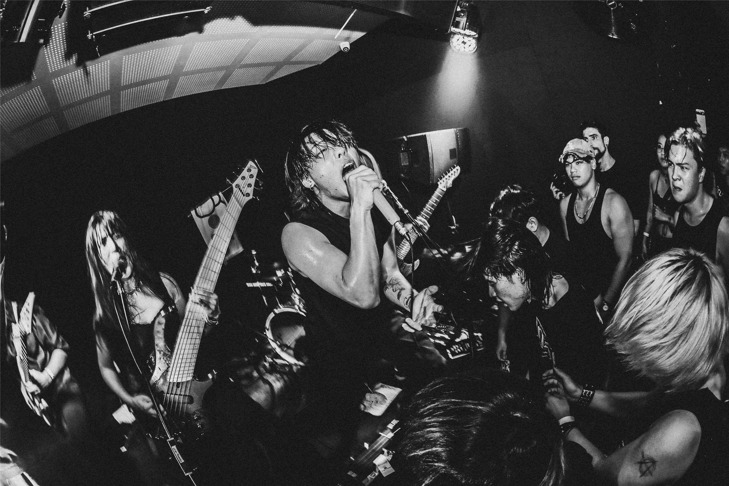 Xmoraz sur scène (photo courtesy of the band)