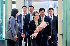 La vice-présidente Hsiao Bi-khim de retour d'une visite en Europe (photo, CNA)