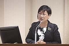 Hsu Chia-ching s'exprime au Parlement (photo CNA)