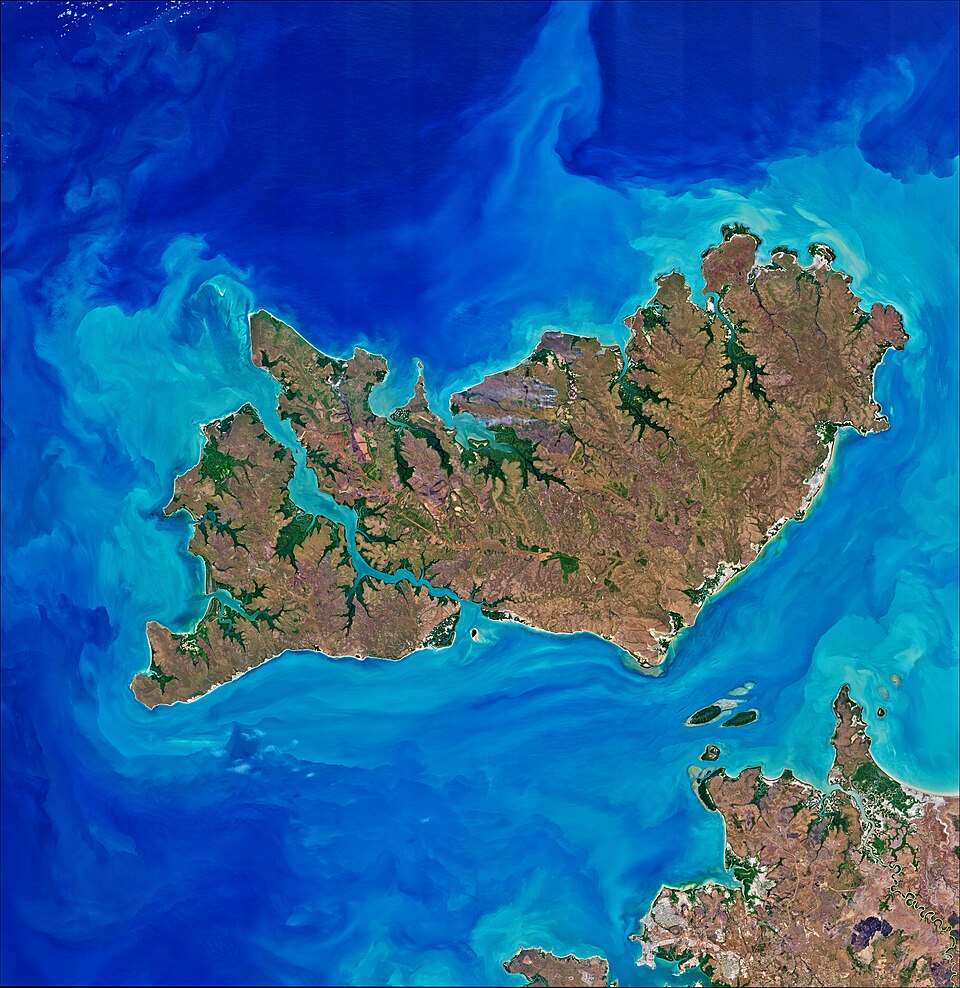 En Australie, les îles Tiwi deviennent une zone autochtone protégée de plus de 700 000 hectares (NASA Earth Observatory images by Joshua Stevens, using Landsat data from the U.S. Geological Survey. Story by Kasha Patel., Public domain, via Wikimedia Commons)