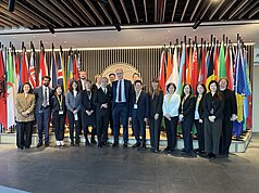 Le représentant taïwanais en Angleterre Vincent Yao (姚金祥) et le vice-président de la BERD Mark Bowman ont pris part à la quatrième édition annuelle de la Journée des donateurs de la BERD (photo CNA)